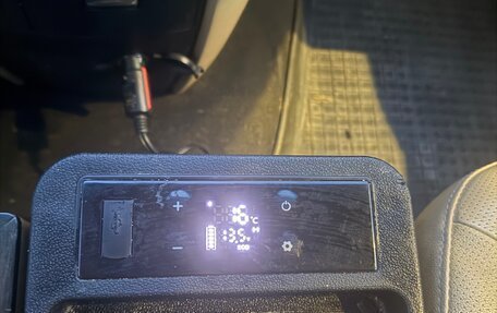 Hyundai H-1 II рестайлинг, 2019 год, 3 000 000 рублей, 9 фотография