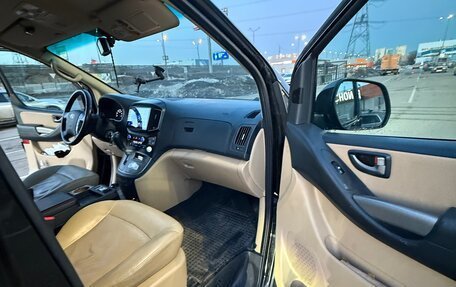 Hyundai H-1 II рестайлинг, 2019 год, 3 000 000 рублей, 6 фотография