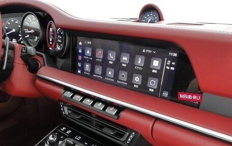 Porsche 911, 2022 год, 18 600 000 рублей, 26 фотография