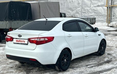 KIA Rio III рестайлинг, 2013 год, 825 000 рублей, 2 фотография