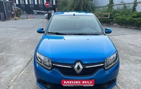 Renault Logan II, 2016 год, 810 000 рублей, 2 фотография