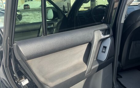 Toyota Land Cruiser Prado 150 рестайлинг 2, 2011 год, 2 990 000 рублей, 11 фотография