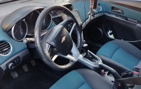 Chevrolet Cruze II, 2011 год, 580 000 рублей, 8 фотография