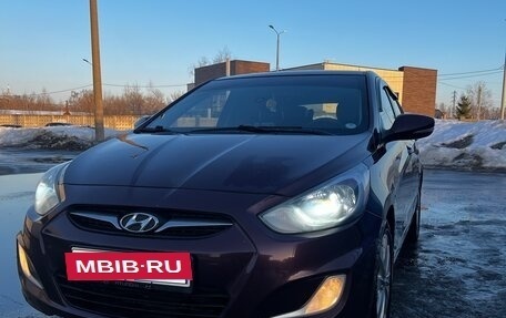 Hyundai Solaris II рестайлинг, 2012 год, 650 000 рублей, 8 фотография
