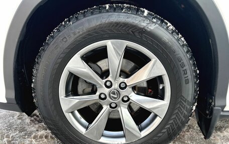 Lexus RX IV рестайлинг, 2019 год, 4 590 000 рублей, 7 фотография