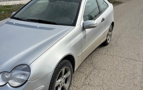 Mercedes-Benz C-Класс, 2005 год, 560 000 рублей, 11 фотография