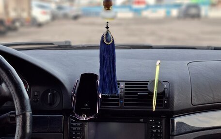 BMW 5 серия, 1998 год, 590 000 рублей, 8 фотография