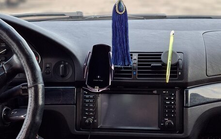 BMW 5 серия, 1998 год, 590 000 рублей, 10 фотография