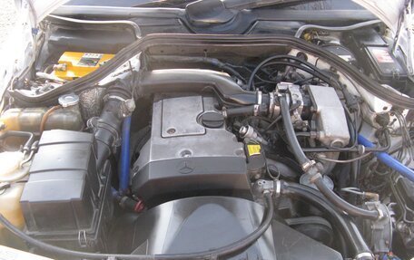 Mercedes-Benz E-Класс, 1993 год, 550 000 рублей, 22 фотография