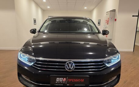 Volkswagen Passat B8 рестайлинг, 2017 год, 1 950 000 рублей, 6 фотография