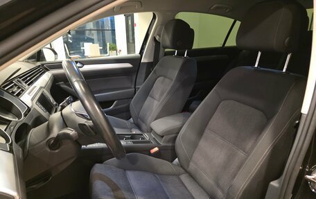 Volkswagen Passat B8 рестайлинг, 2017 год, 1 950 000 рублей, 12 фотография