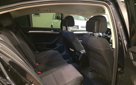 Volkswagen Passat B8 рестайлинг, 2017 год, 1 950 000 рублей, 21 фотография