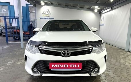 Toyota Camry, 2017 год, 1 999 000 рублей, 8 фотография