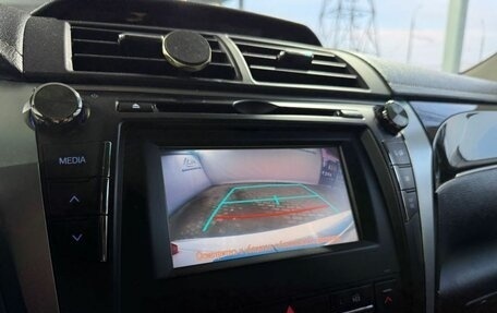 Toyota Camry, 2017 год, 1 999 000 рублей, 14 фотография