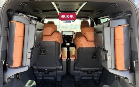 Toyota Alphard, 2024 год, 14 490 000 рублей, 12 фотография