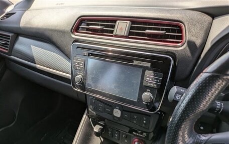 Nissan Leaf II, 2018 год, 1 870 000 рублей, 9 фотография