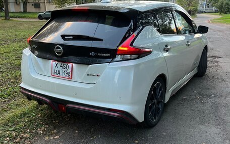 Nissan Leaf II, 2018 год, 1 870 000 рублей, 16 фотография