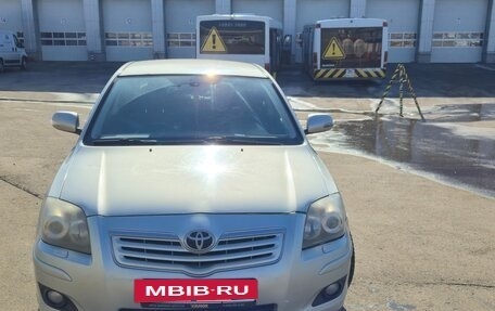 Toyota Avensis III рестайлинг, 2006 год, 790 000 рублей, 2 фотография