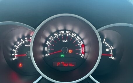 KIA Venga I, 2015 год, 850 000 рублей, 5 фотография