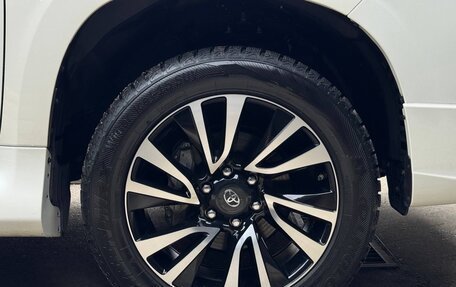 Toyota Land Cruiser Prado 150 рестайлинг 2, 2022 год, 7 150 000 рублей, 24 фотография