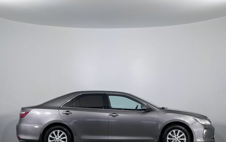 Toyota Camry, 2015 год, 1 999 000 рублей, 4 фотография