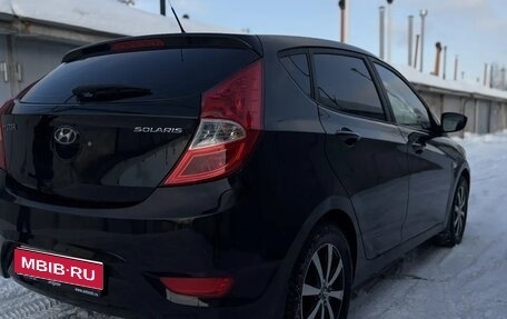 Hyundai Solaris II рестайлинг, 2011 год, 759 000 рублей, 1 фотография