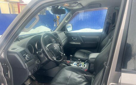 Mitsubishi Pajero IV, 2012 год, 2 200 000 рублей, 2 фотография