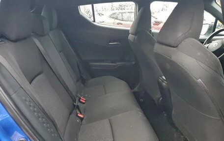 Toyota C-HR I рестайлинг, 2019 год, 5 100 000 рублей, 9 фотография