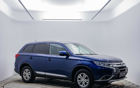 Mitsubishi Outlander III рестайлинг 3, 2015 год, 1 820 000 рублей, 3 фотография