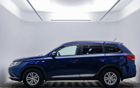 Mitsubishi Outlander III рестайлинг 3, 2015 год, 1 820 000 рублей, 8 фотография