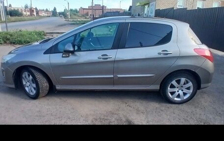 Peugeot 308 II, 2010 год, 275 000 рублей, 2 фотография