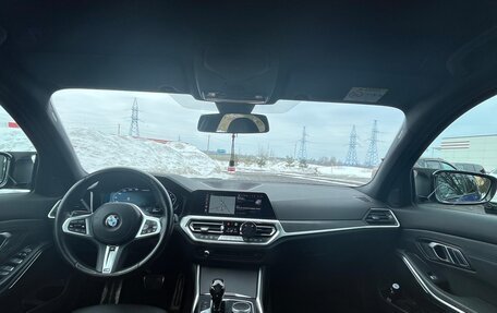 BMW 3 серия, 2021 год, 3 650 000 рублей, 10 фотография