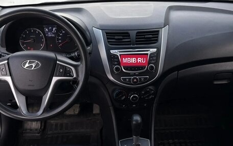 Hyundai Solaris II рестайлинг, 2011 год, 759 000 рублей, 3 фотография