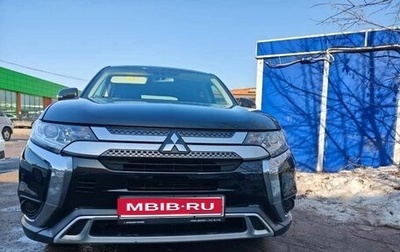 Mitsubishi Outlander III рестайлинг 3, 2020 год, 2 200 000 рублей, 1 фотография
