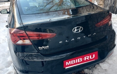 Hyundai Elantra VI рестайлинг, 2019 год, 1 800 000 рублей, 2 фотография