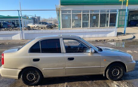 Hyundai Accent II, 2005 год, 350 000 рублей, 3 фотография