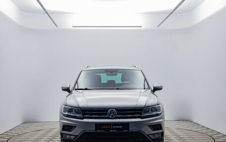Volkswagen Tiguan II, 2017 год, 2 640 000 рублей, 2 фотография