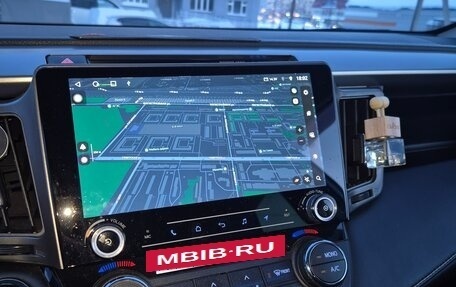 Toyota RAV4, 2017 год, 3 150 000 рублей, 4 фотография