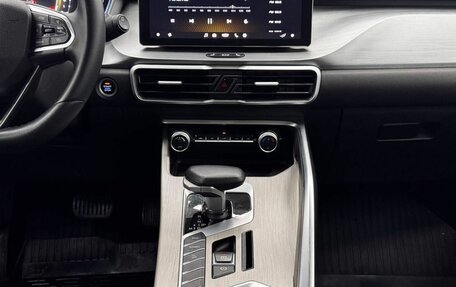 Geely Coolray I, 2022 год, 1 650 000 рублей, 13 фотография