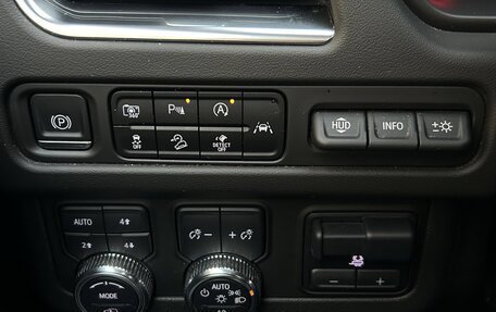 GMC Yukon IV, 2022 год, 9 700 000 рублей, 19 фотография