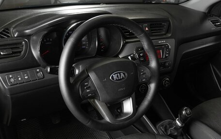 KIA Rio III рестайлинг, 2014 год, 860 000 рублей, 5 фотография