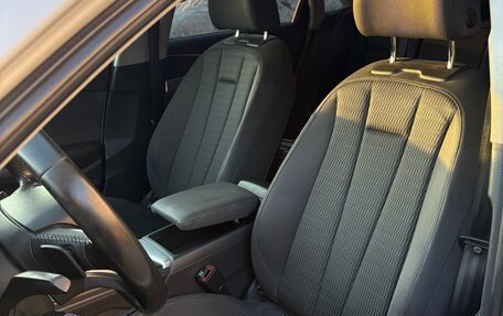 Audi A4, 2016 год, 2 650 000 рублей, 7 фотография