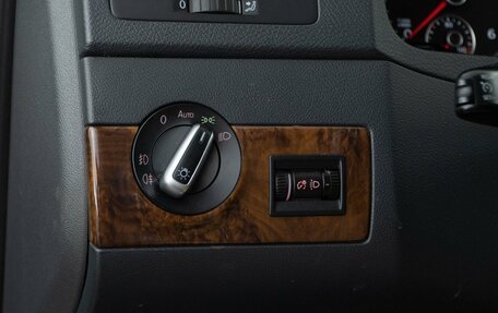 Volkswagen Multivan T5, 2011 год, 2 649 999 рублей, 21 фотография