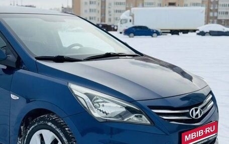 Hyundai Solaris II рестайлинг, 2015 год, 730 000 рублей, 3 фотография