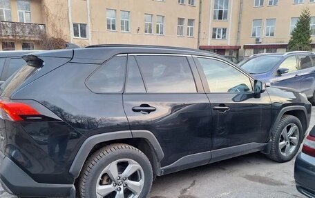 Toyota RAV4, 2020 год, 2 950 000 рублей, 2 фотография