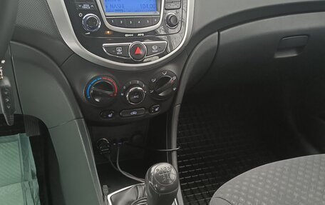 Hyundai Solaris II рестайлинг, 2010 год, 650 000 рублей, 7 фотография