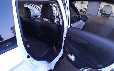 Mitsubishi Outlander III рестайлинг 3, 2018 год, 2 390 000 рублей, 9 фотография