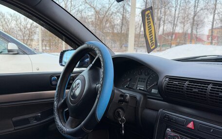 Audi A4, 1999 год, 300 000 рублей, 10 фотография