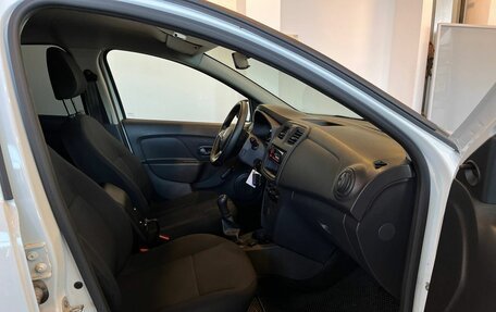 Renault Logan II, 2019 год, 1 028 000 рублей, 28 фотография