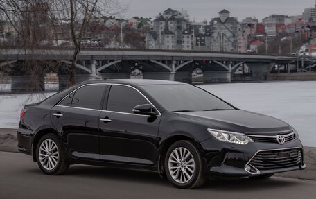 Toyota Camry, 2016 год, 2 300 000 рублей, 8 фотография